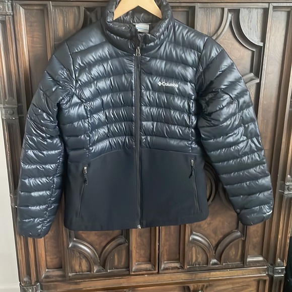 Columbia Jackets & Blazers - Columbia Omniheat dawn black jacket size L in great condition.